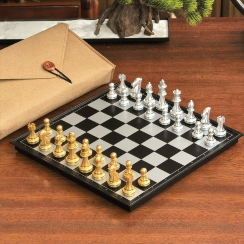 Uniwersalny zestaw szachowy z  – Magnetic Travel Chess recenzja i cena