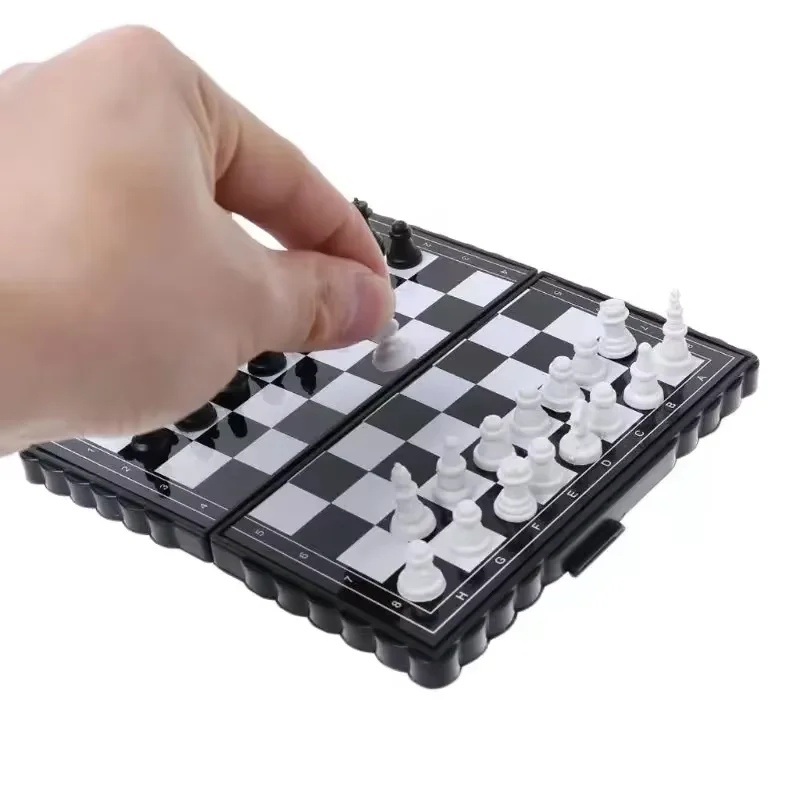 Mini Magnetyczny Zestaw Szacho – Magnetic Travel Chess recenzja i cena